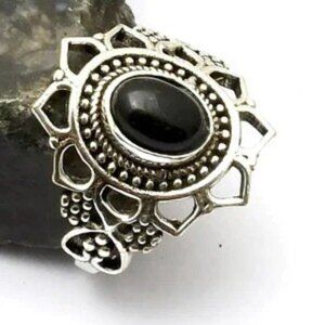 Black Onyx Gemstone Sterling Silver Ring 7.25